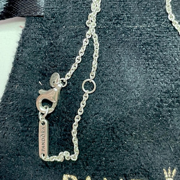 Pandora Elevated Heart Necklace - Great Condition - Picture 3 of 5
